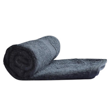 Load image into Gallery viewer, Black Bleach Resistant Salon Towels 16x27"