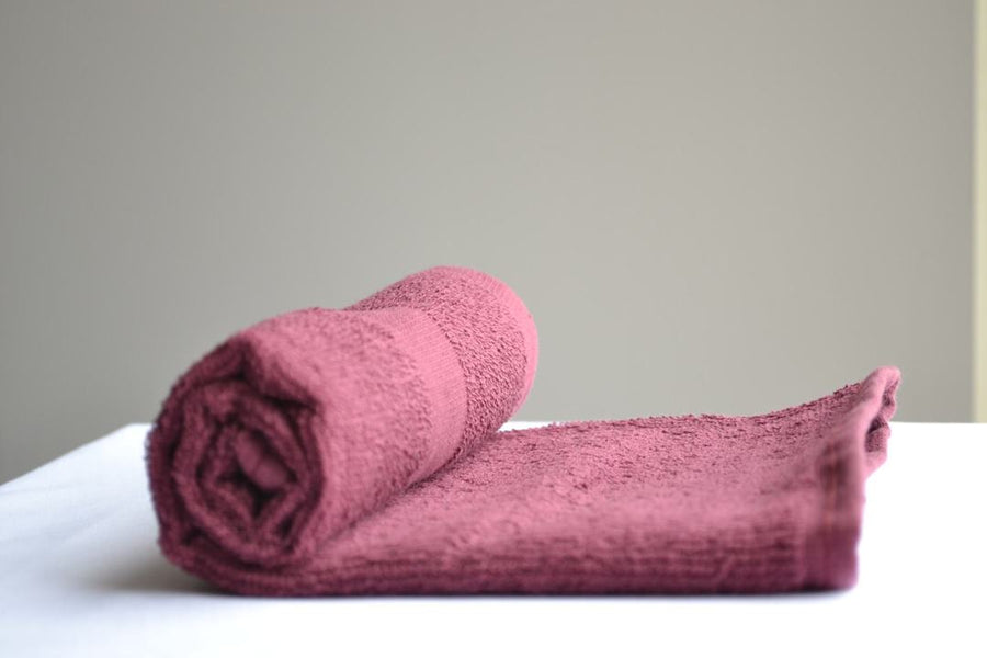 Burgundy Bleach Resistant Salon Towels 16x27" 5 Dozen (60 Pieces)
