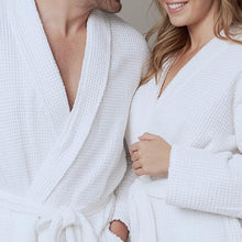 Cargar imagen en el visor de la galería, Albornoz Tejido Waffle Estilo Kimono Color Blanco (1 ud)