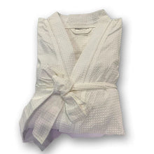 Cargar imagen en el visor de la galería, Albornoz Tejido Waffle Estilo Kimono Color Blanco (1 ud)